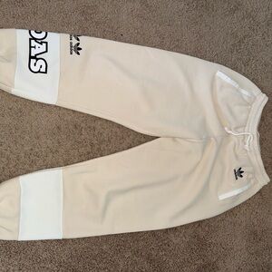 Adidas LOGO PLAY CUFF PANTS